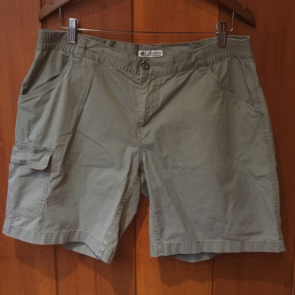 Columbia Women Shorts (L)